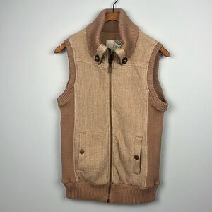 Green Tea medium neutral tan women’s knit zippered vest